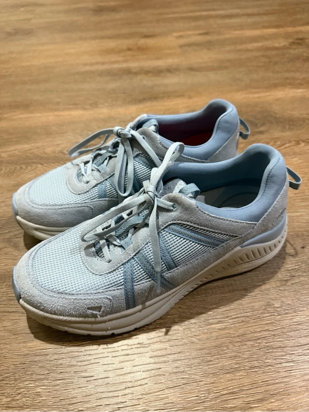 Dansko Poppy Women’s Sneaker Sky Blue Suede Size 40 (US 9.5-10)